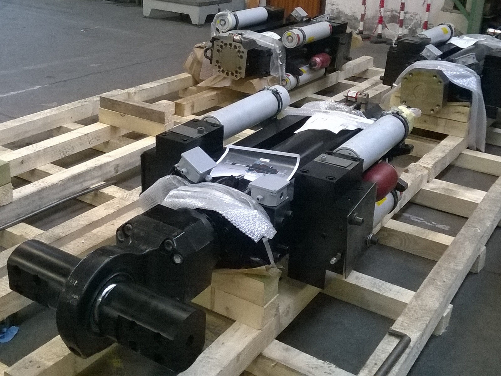 attacchi con snodi - 650 kN